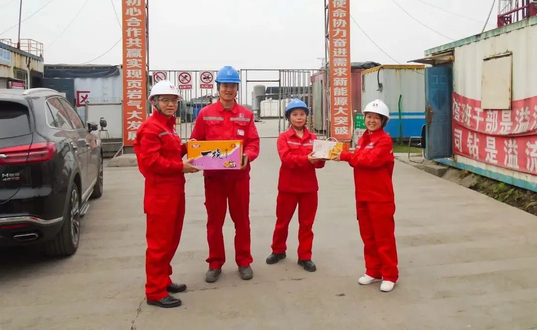 情系員工到一線，傳遞關(guān)懷暖人心(圖1)